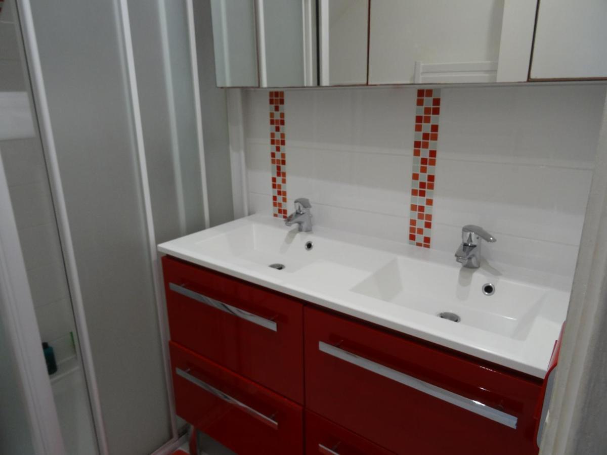 Maison D'Hotes Les Roses Tremieres Сакле Экстерьер фото