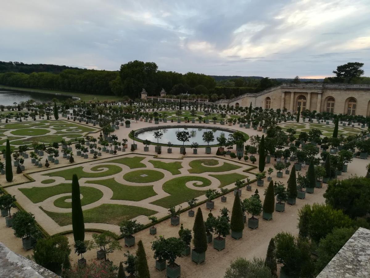 Maison D'Hotes Les Roses Tremieres Сакле Экстерьер фото